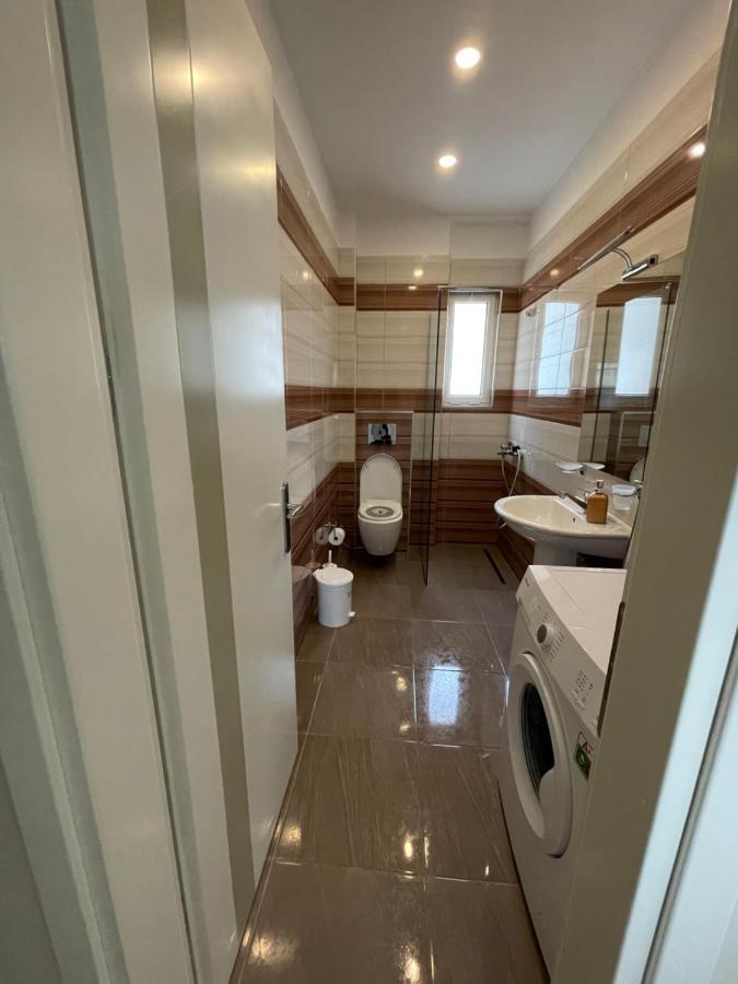 Seaside Apartmens Sarandë エクステリア 写真