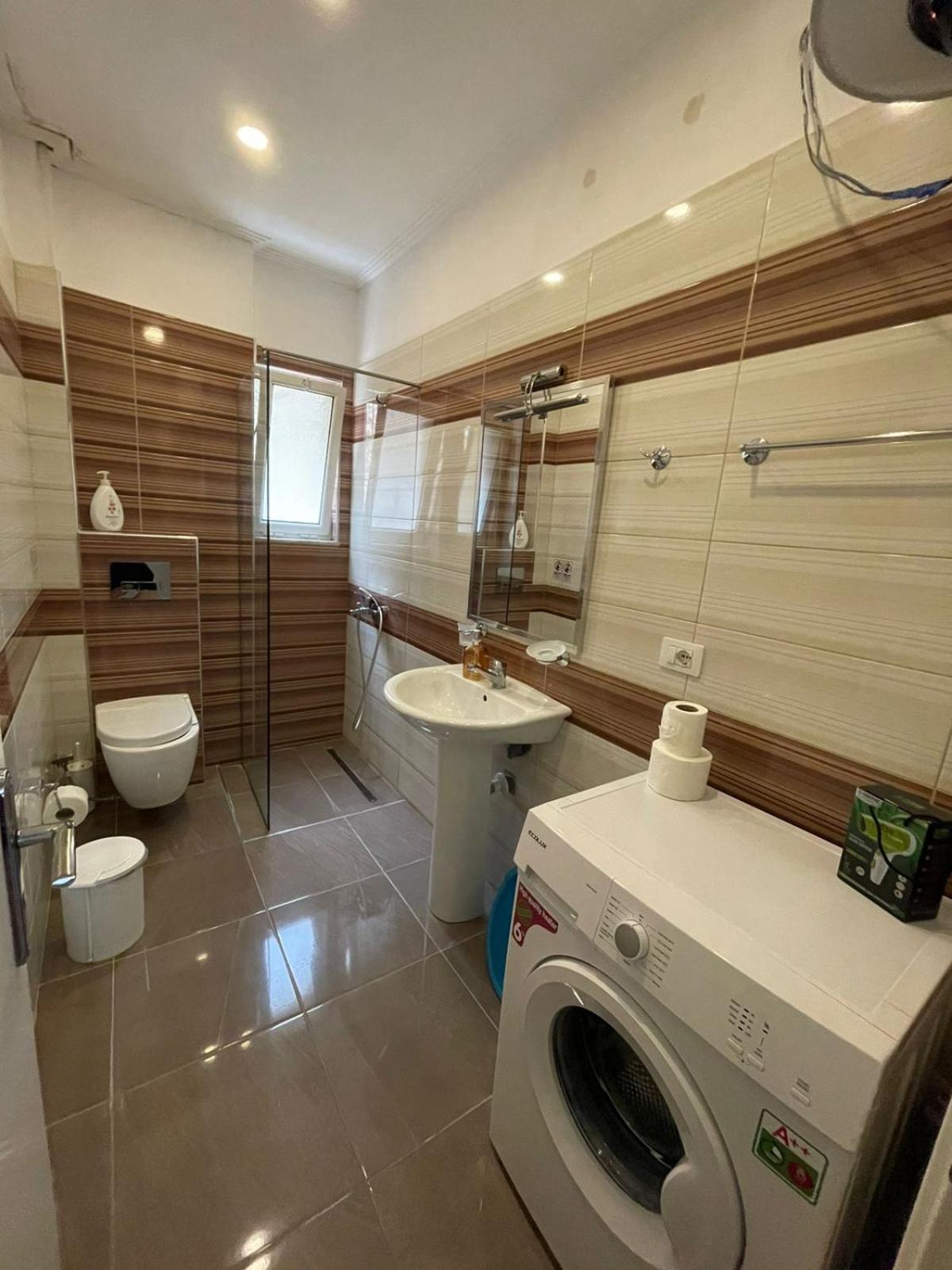 Seaside Apartmens Sarandë エクステリア 写真